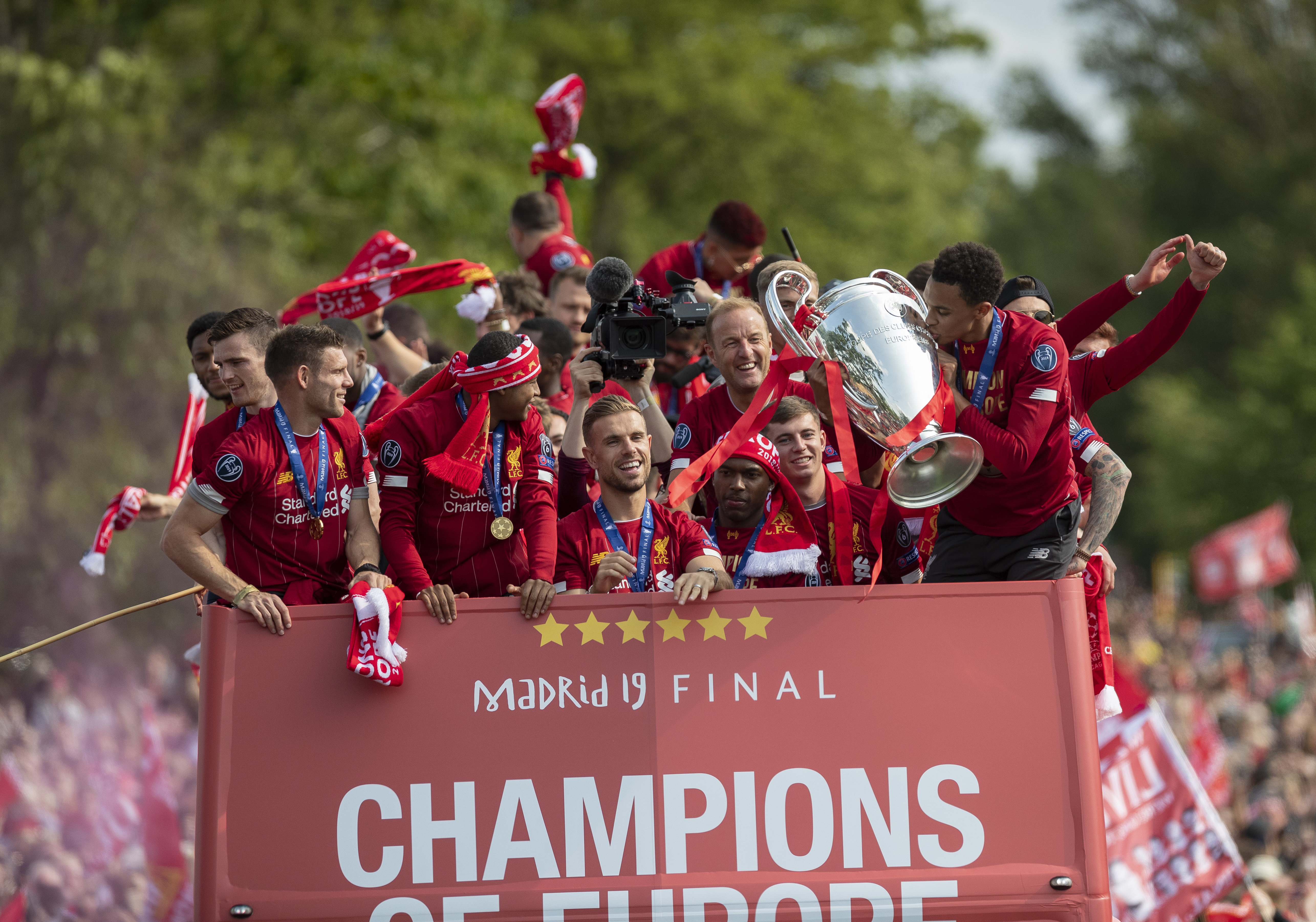 MLB》跟进铃木一朗成就 大谷翔平捧回银棒奖