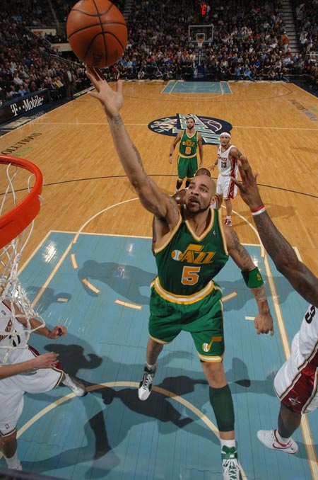 ESPN：曼联冬窗难有大手笔，中场引援可能只有施蒂勒可行