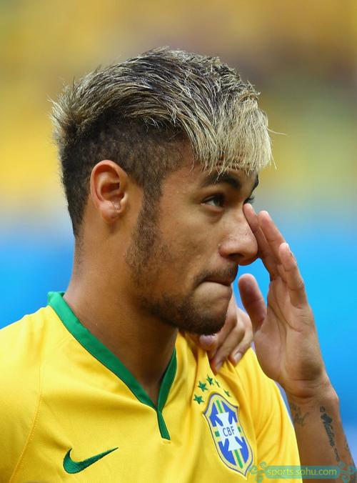 #萨索罗尤文 [0-1] 来源：尤文官方推特46分钟 ｜ 下半场开始 ⚪️⚫️