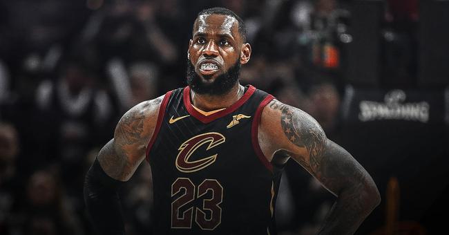 顺应民意？东体：国足或变阵双后腰，塞鸟前腰＆解放韦世豪