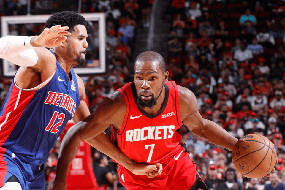 欧洲足球联赛： 英格兰曼彻斯特联队击败西班牙皇家社会