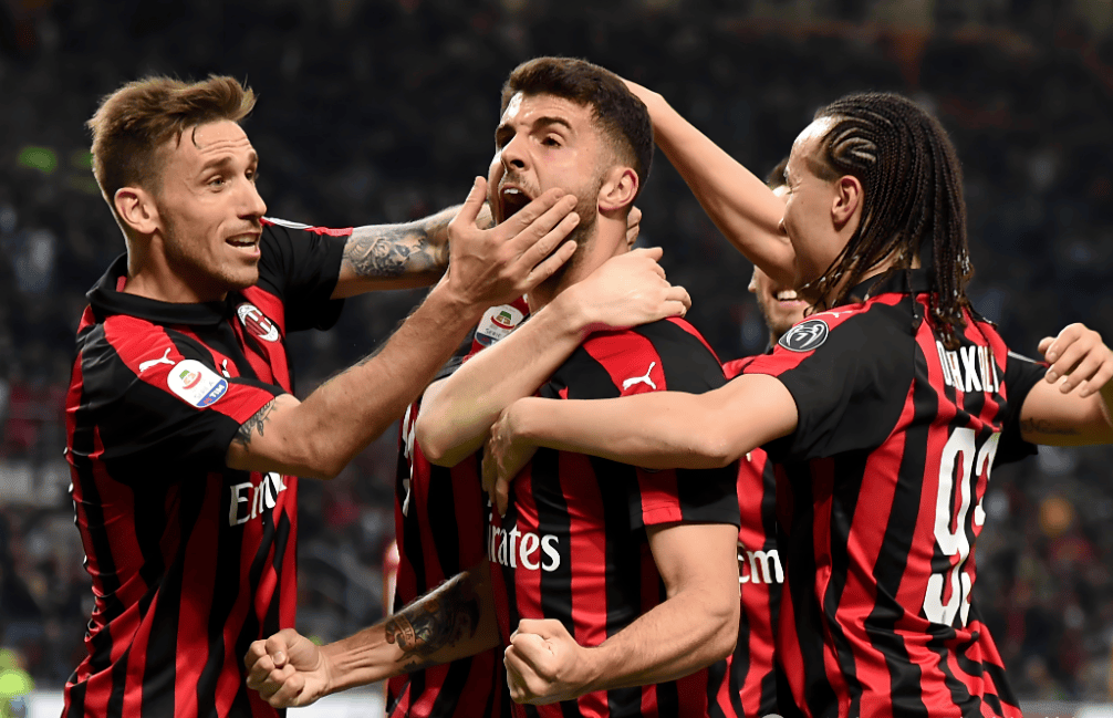 埃迪-豪：球队中场从六人减至四人，必须赶紧引援