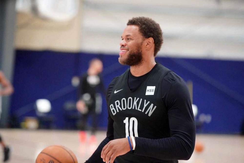欧文因争议言论被NBA罚款5万美元